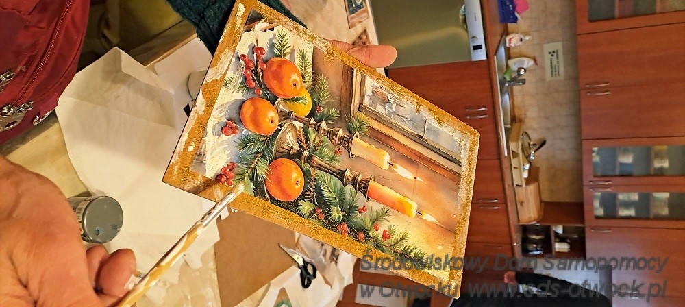 RĘKODZIEŁO I MAGIA ŚWIĄT W ŚRODOWISKOWYM DOMU SAMOPOMOCY W OTWOCKU.